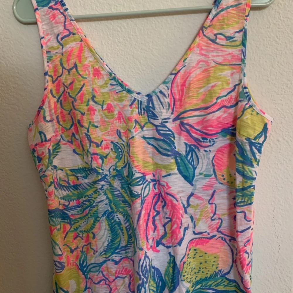 Lilly Pulitzer Gigi V Neck Tank Top Medium Sleeveless Pink White Blue Cotton